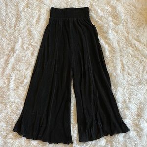 I.Madeline Flowy Black Pants